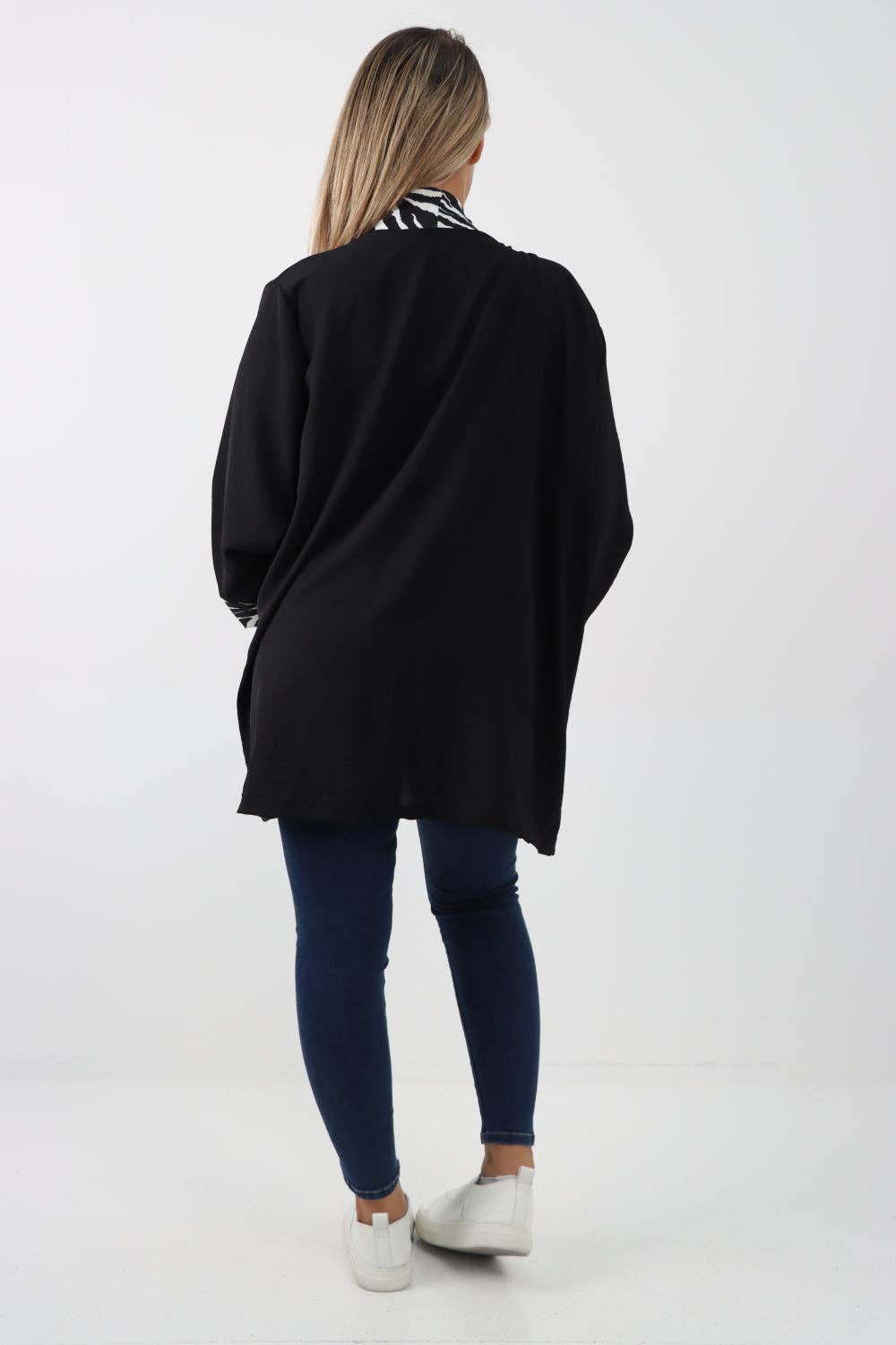 Miss Bold – Engroshandel Jakke - Dame – Italiensk 3/4 ærmet trykt panel åben frontjakke7