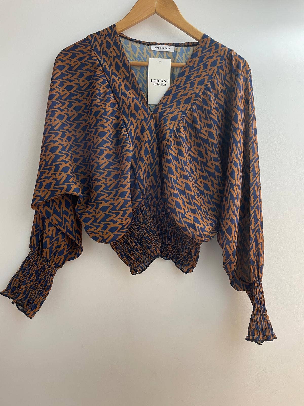 LORIANE - Venta al por mayor Blusa - Mujer - Blusa estampada de talla única 210882