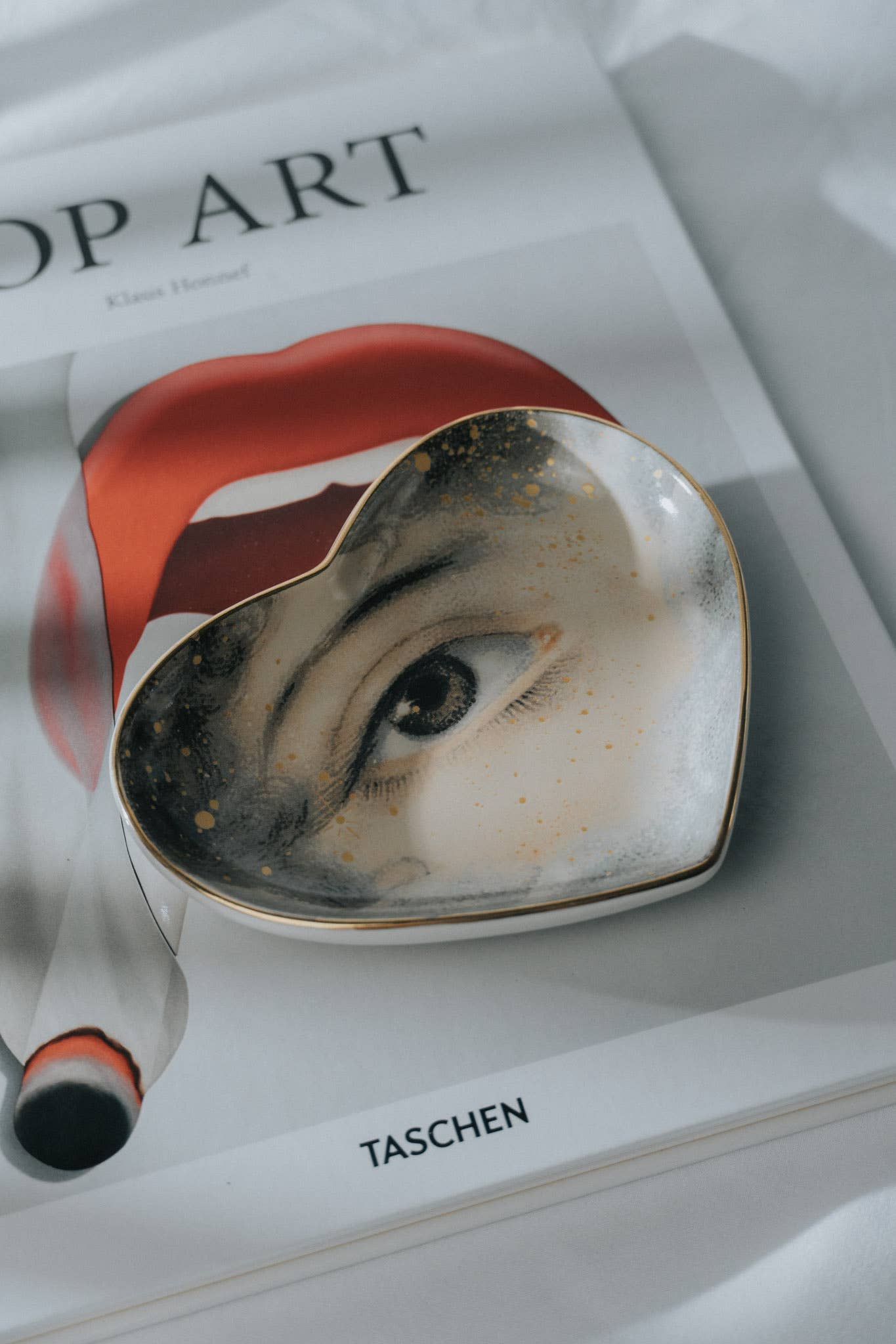 Spitfire Girl - Wholesale Jewelry Dish - Stardust Eye Ceramic Heart Dish1