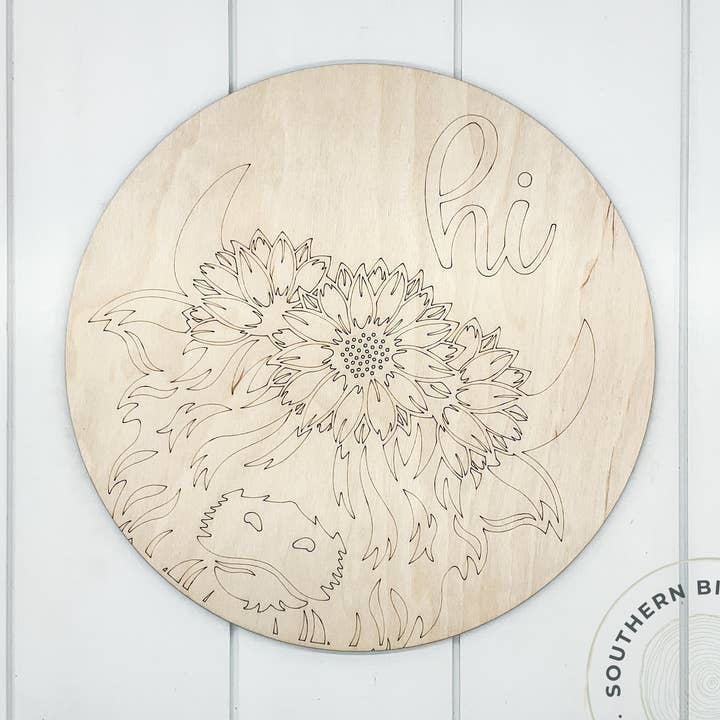 Highland Cow ætset rundt blank (solsikker) for engroshandel hos Southern Birch Company