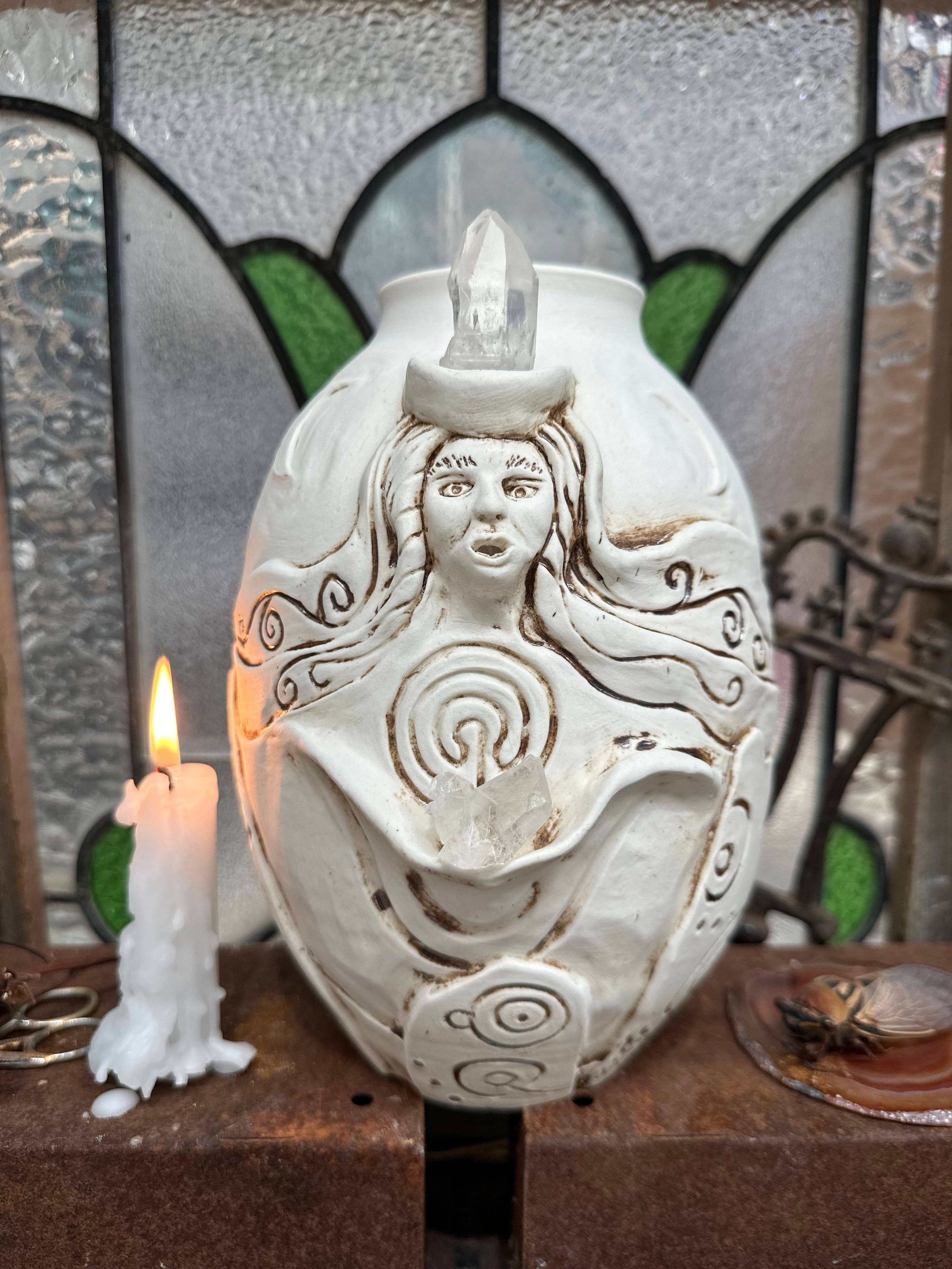 Carys Martin Ceramics - Wholesale Vase - 🌿 Keeper of the Labyrinth - Porcelain Vase1