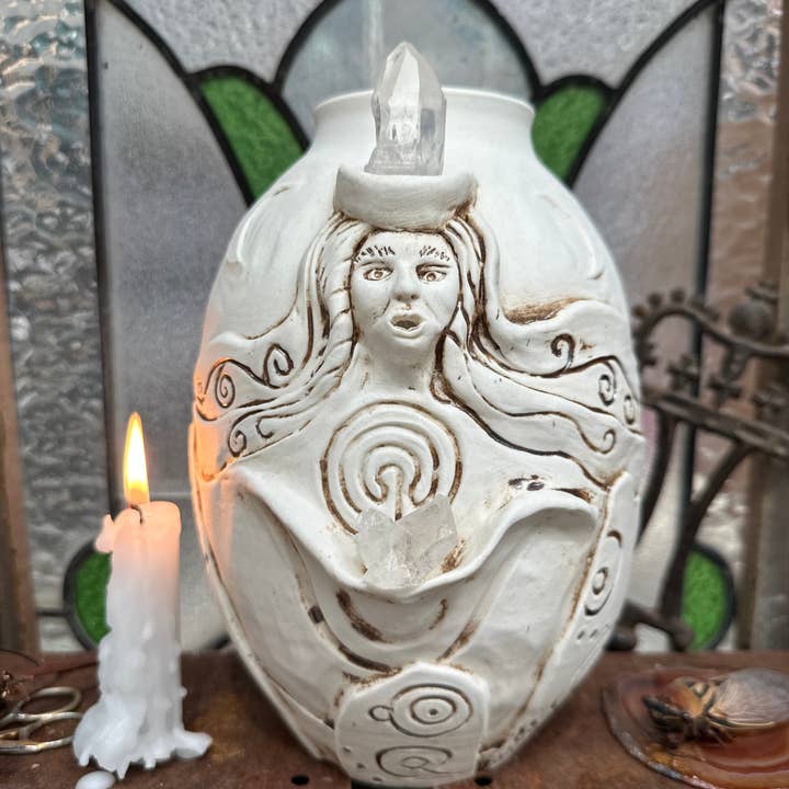 Carys Martin Ceramics - Wholesale Vase - 🌿 Keeper of the Labyrinth - Porcelain Vase1