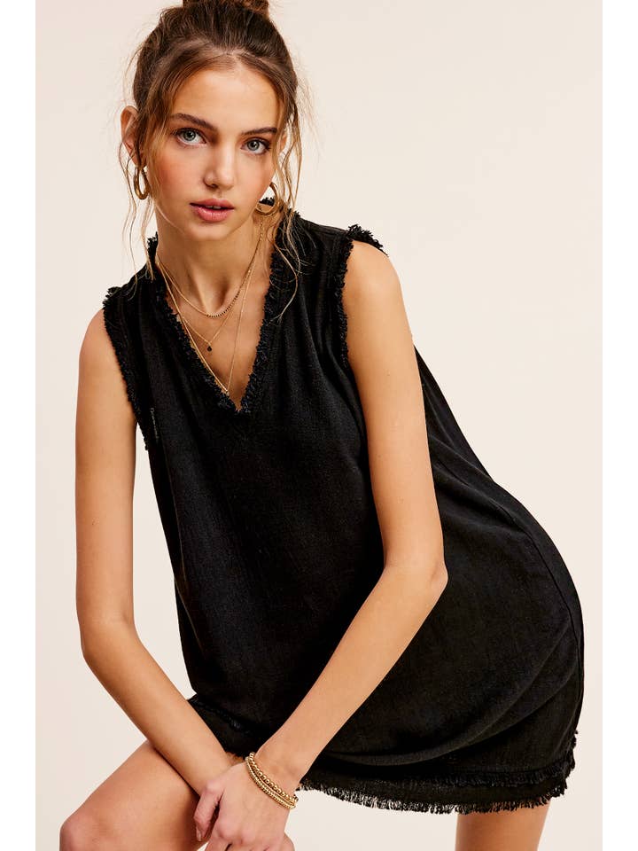 La Miel - Vendita all'ingrosso Vestito - Donna - Abito mini La Miel in tessuto morbido con bordo tagliato e orlo sfrangiato a V16