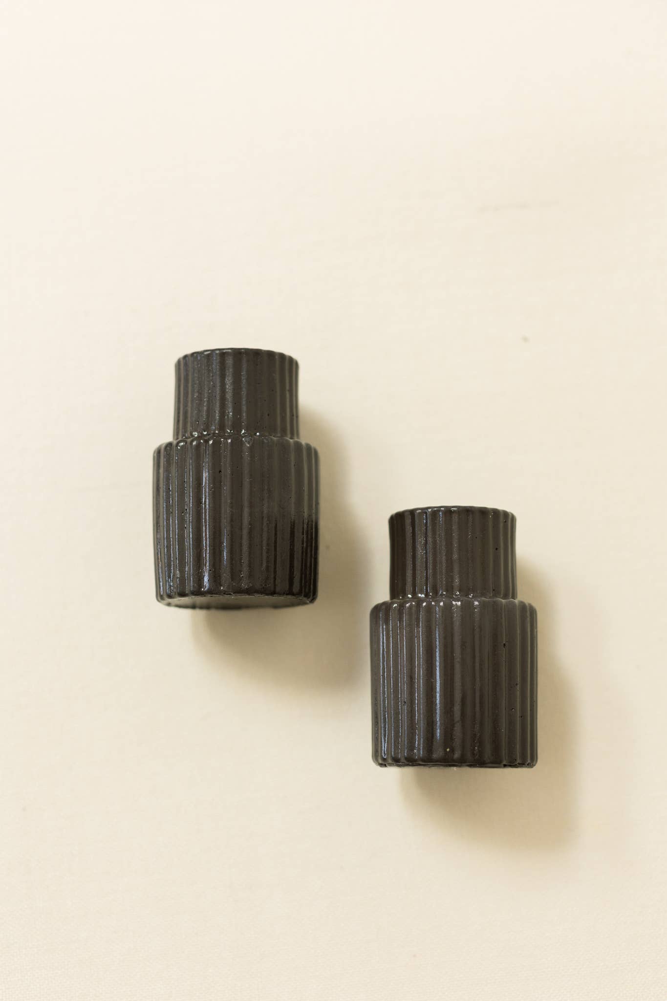 fig + stone – wholesale Ljushållare – Heartwell avsmalnande ljusstake5