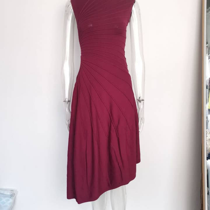 Productseeker - Wholesale Dress - Women's - DR867 Sleeveless Knit Vest Pleated Slim Fit Midi Dress3