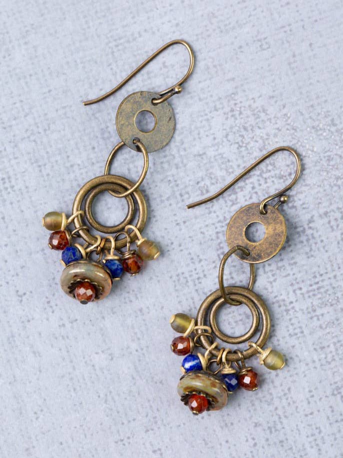 Ohrringe mit tschechischem Glas und Herz-Jesu-Anhänger für den Großhandel von Anne Vaughan Designs Jewelry