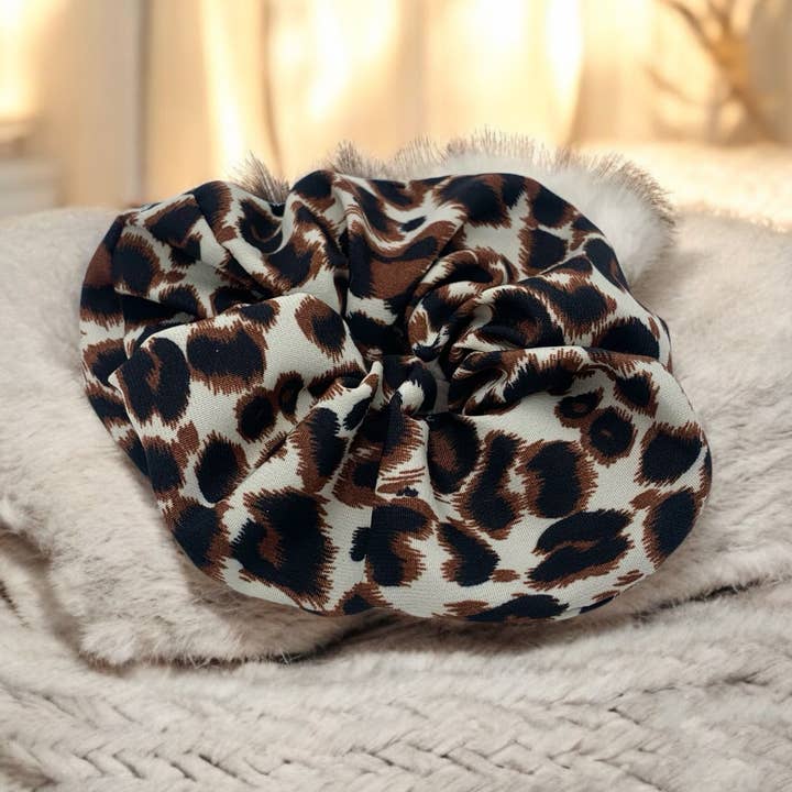 BYREN | ÉLINE L'ATELIER – wholesale Scrunchie - Women’s – Leopard print scrunchie FQ5