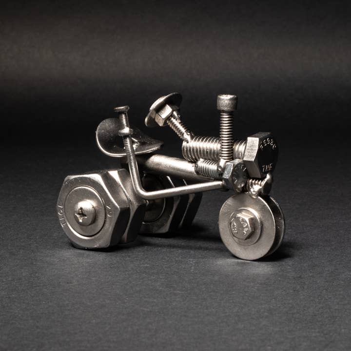 Metal Relic - Wholesale Decorative Figurine - Scrap Metal Dually Tractor Figurine, Steel Sculpture