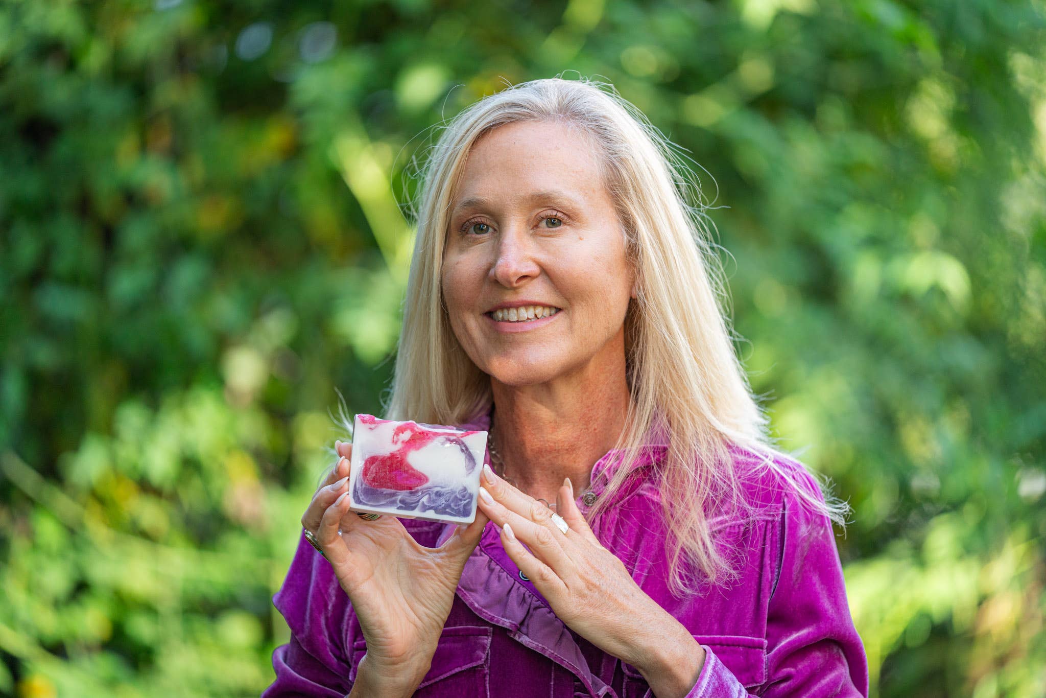 The Appalachian Goat - Wholesale Bar Soap - 5oz Pomegranate Goats Milk Soap Slice5