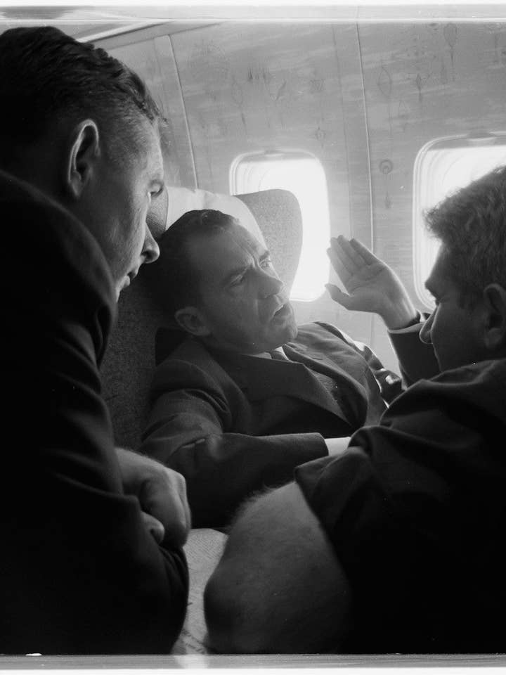 V.P. Nixon und Press on Plane, U.S.R. für den Großhandel von Print Collection