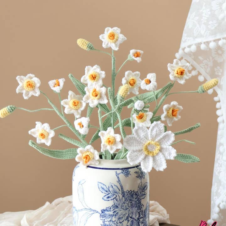 Lilyrosy håndlavede hæklede påskeliljer, håndlavede gaver og hæklet blomster for engroshandel hos Lilyrosy(Duty free)