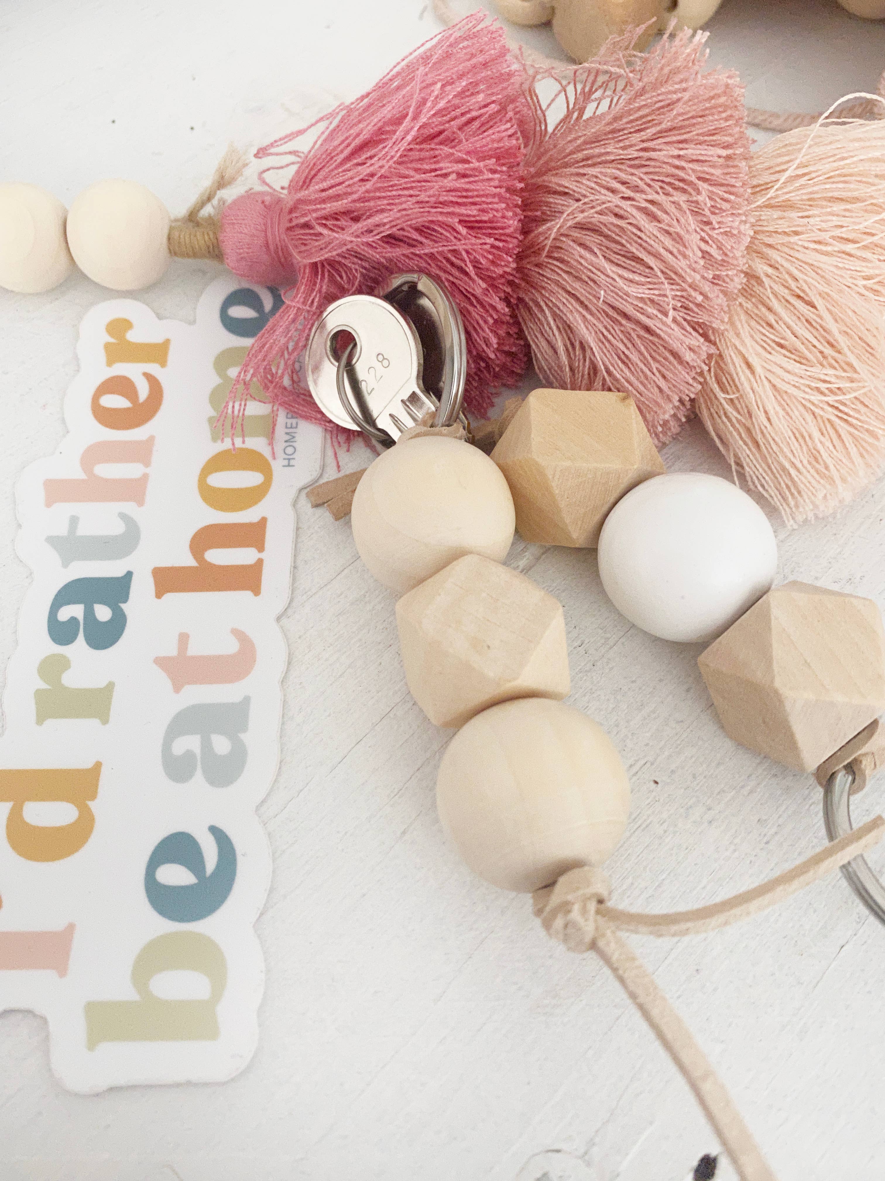 Simply Styled Art - Vente Porte-clés – femme - Porte-clés géométrique de perles de bois bohème1