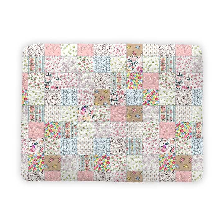 Harper Patchwork Quilted Pet Bed for wholesale by Ida Mae Home