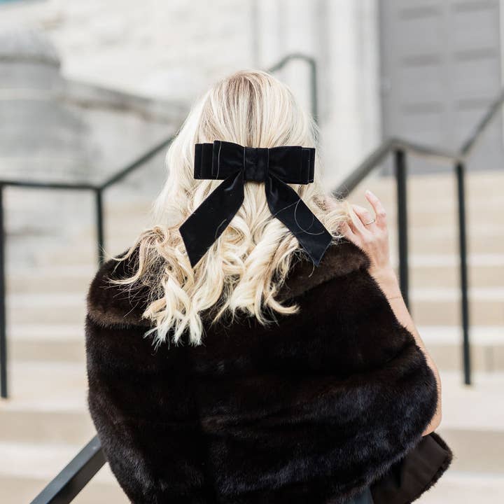 Grace & Grandeur - Wholesale Hair Bow - Women's - Luxe Velvet Oversized Hair Bow Barrette | Grace Bow0