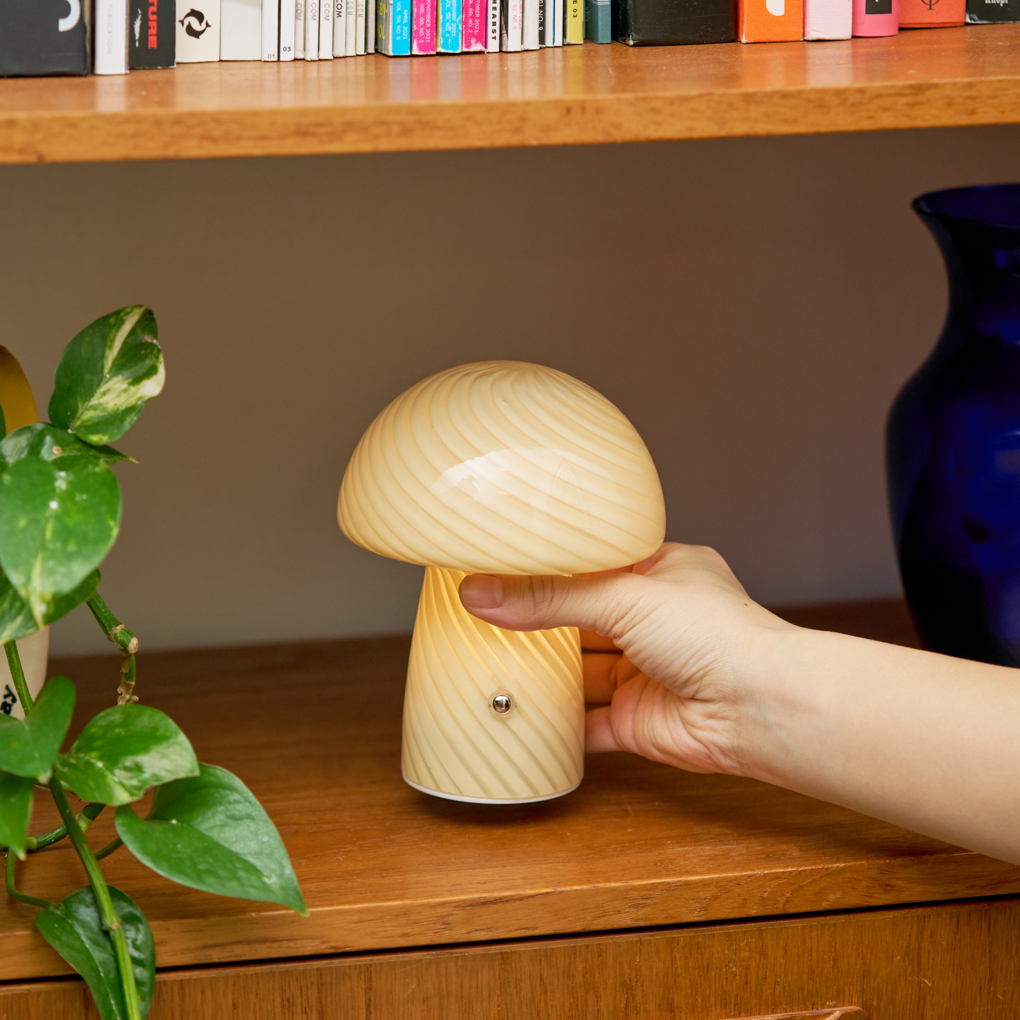 Humber - Wholesale Accent/Desk Lamp - Wireless Mini Glass Mushroom Lamp, Dimmable Rechargeable11