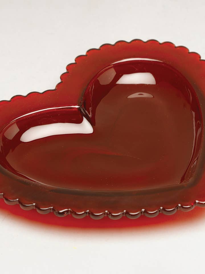 Bonbonnière en verre rouge ou rose pour la vente par AA Importing