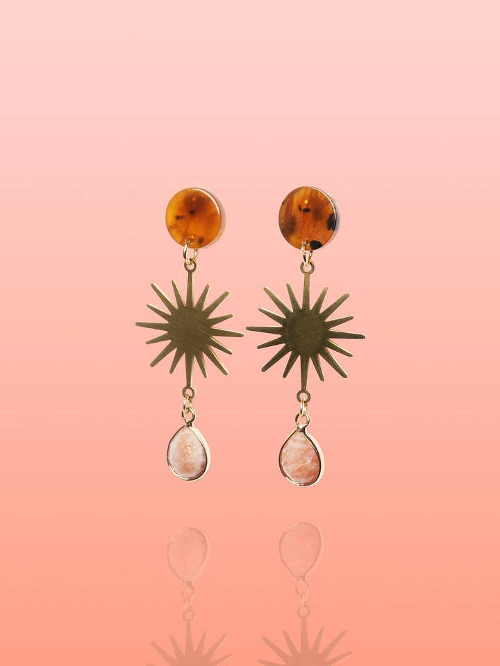 Solea Boucles d'Oreilles Pierre de Soleil pour la vente par Tribe + Temple
