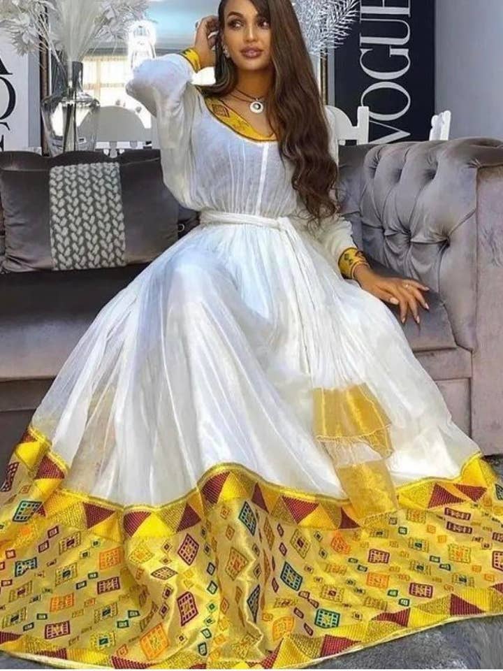 Un abito tradizionale per la vendita all'ingrosso da parte di Brhan