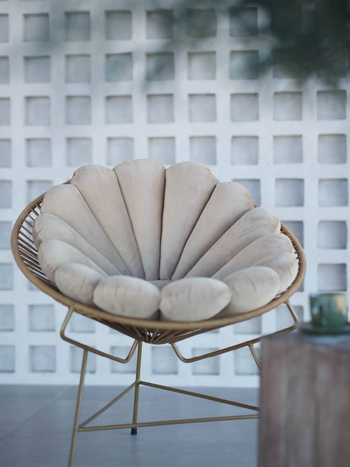 Skal Pude Beige for engroshandel hos Garden Glory