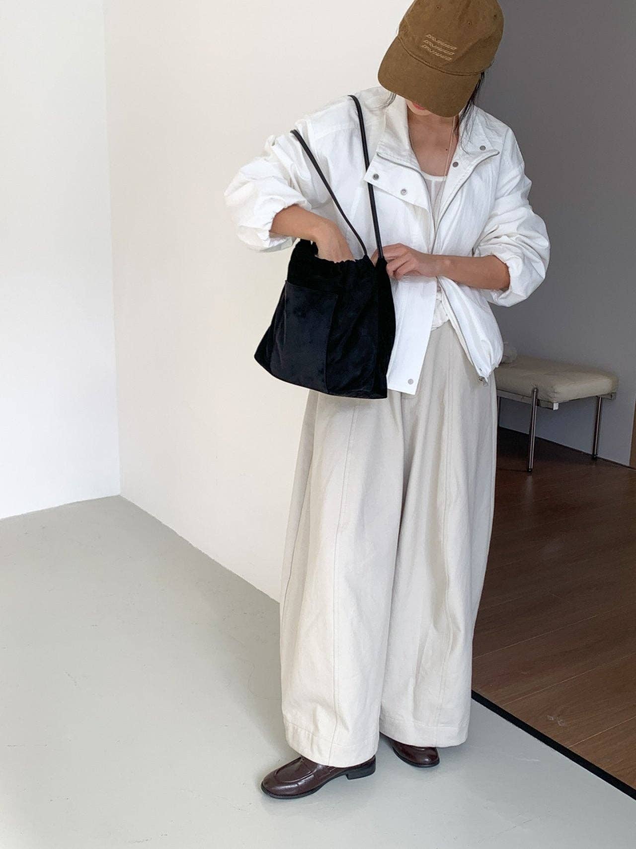 Little Light - Wholesale Shoulder Bag - Women's - Stella Soft Suede Gather Bucket Bag13