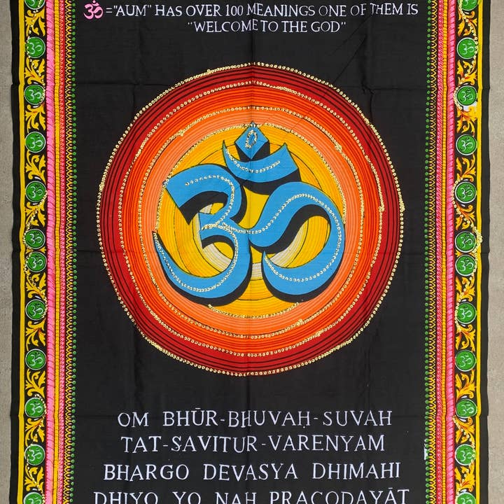 Hindu Om Wandteppich Wanddekor hängen 30 x 43 Zoll für den Großhandel von Lungta Imports