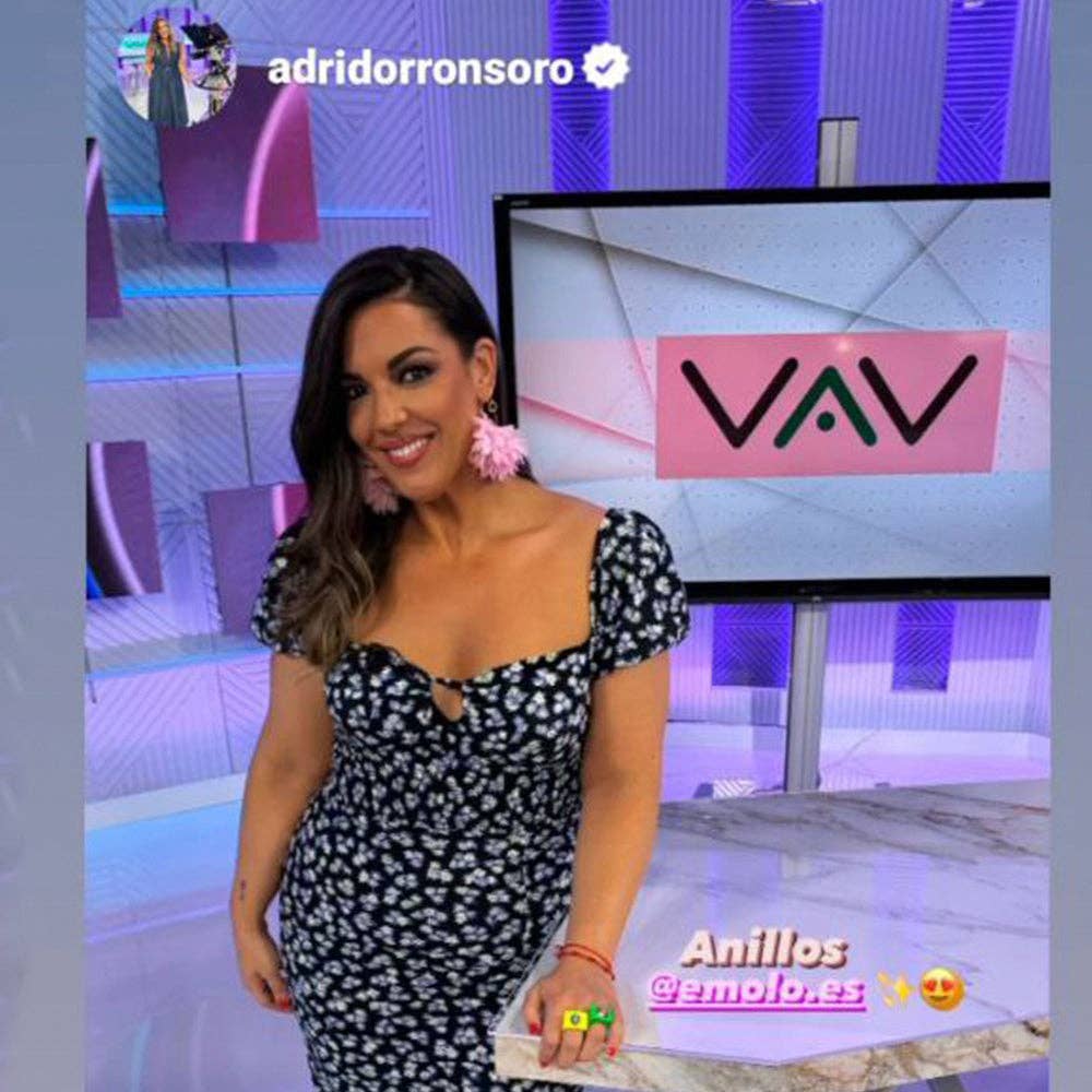 ÉMOLO - Wholesale Cocktail/Statement Ring - Fluor yellow jewelry rings with natural Turquoise stone4