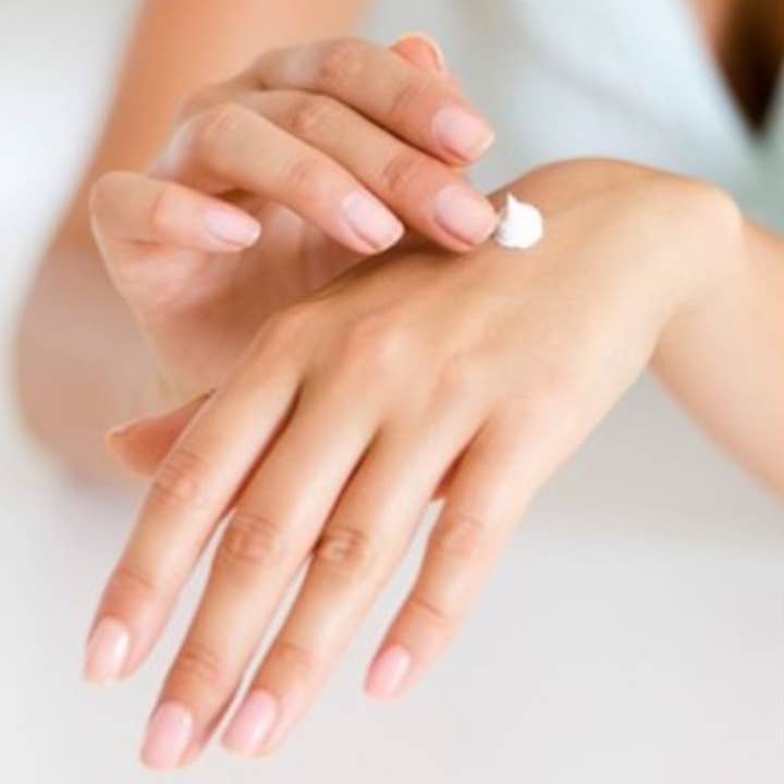 Retinol by Robanda - Wholesale Hand Cream/Lotion - Retinol by Robanda Anti- Aging Hand Treatment