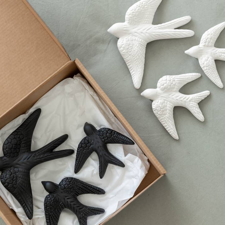 OITO Atelier - Venta al por mayor Papel pintado 3D - Golondrinas de cerámica hechas a mano, juego de 34