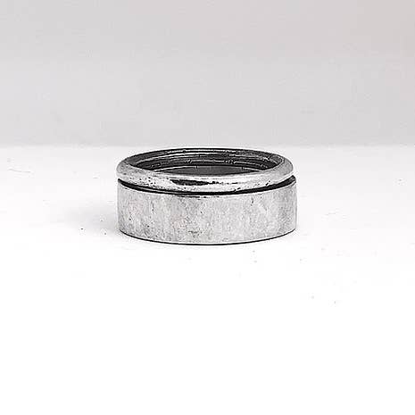 Zilveren ring voor heren met gestapelde bangle en ring voor wholesale door Philip Oliver Paris