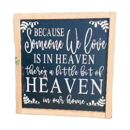 Porque alguém que amamos está no céu com placa de madeira emoldurada - Presente Memorial por atacado de Windsor Lane Handmade Decor & More
