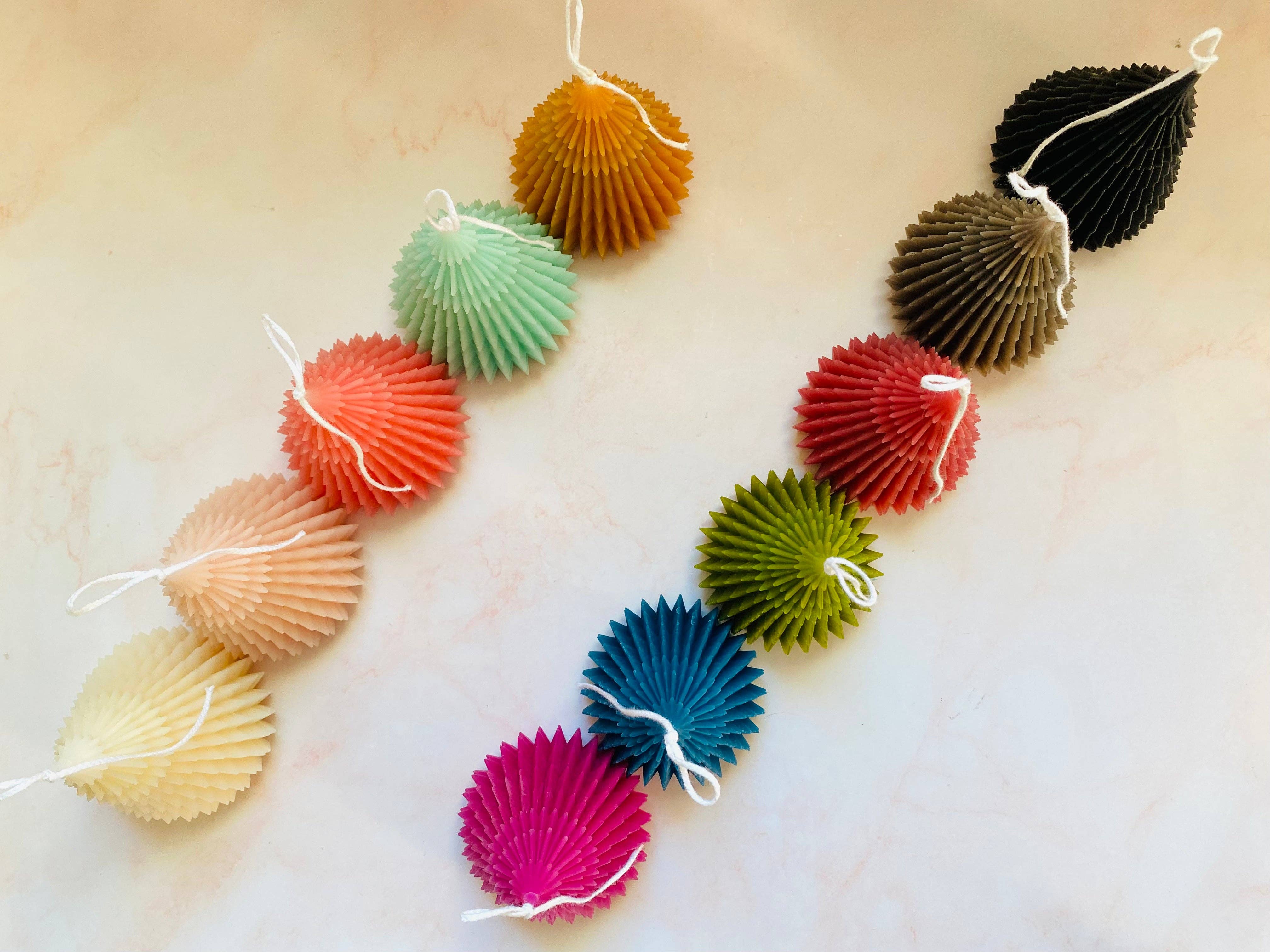 Maple + Love - Wholesale Novelty Candle - Small Origami Christmas Tree Beeswax Candle4