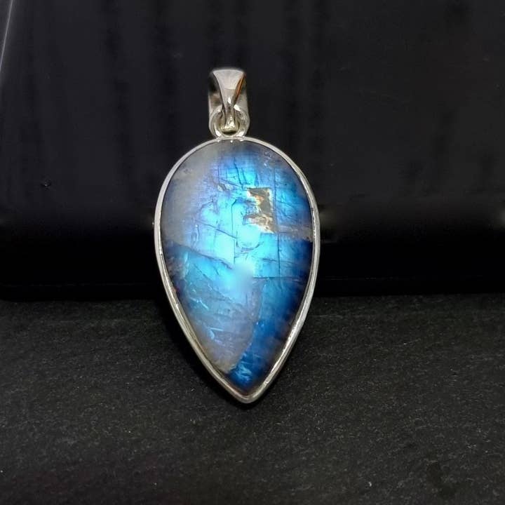Striking Heart Blue Moonstone Pendant | 925 Sterling Silver for wholesale by Mistry Gems