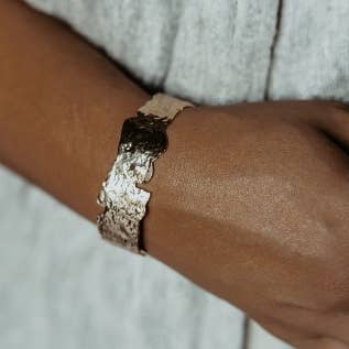 Muyuka Large Bangle for wholesale by CAURINE