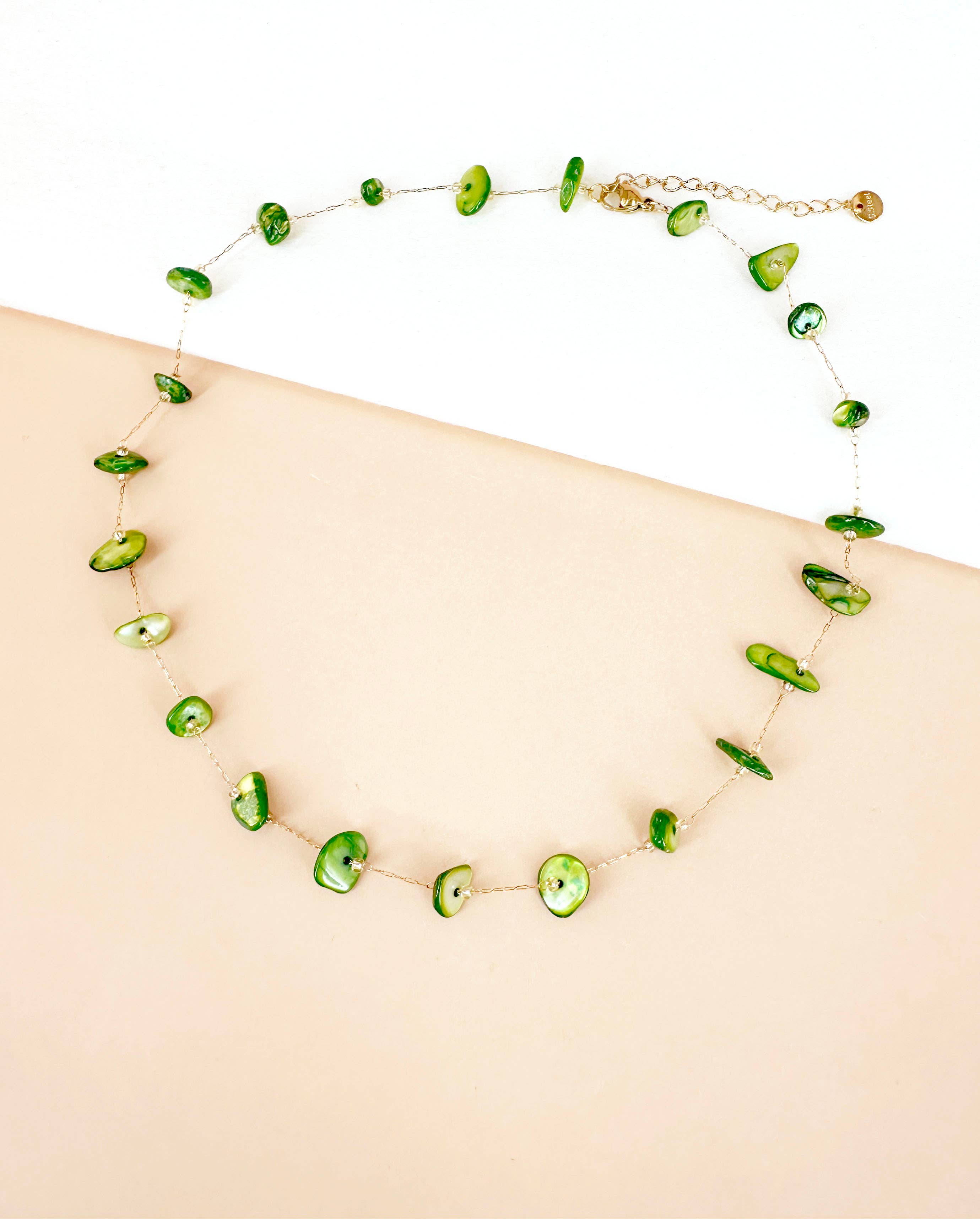 D Bijoux - Wholesale Pendant/Charm Necklace - Mother-of-pearl bead chain necklace8