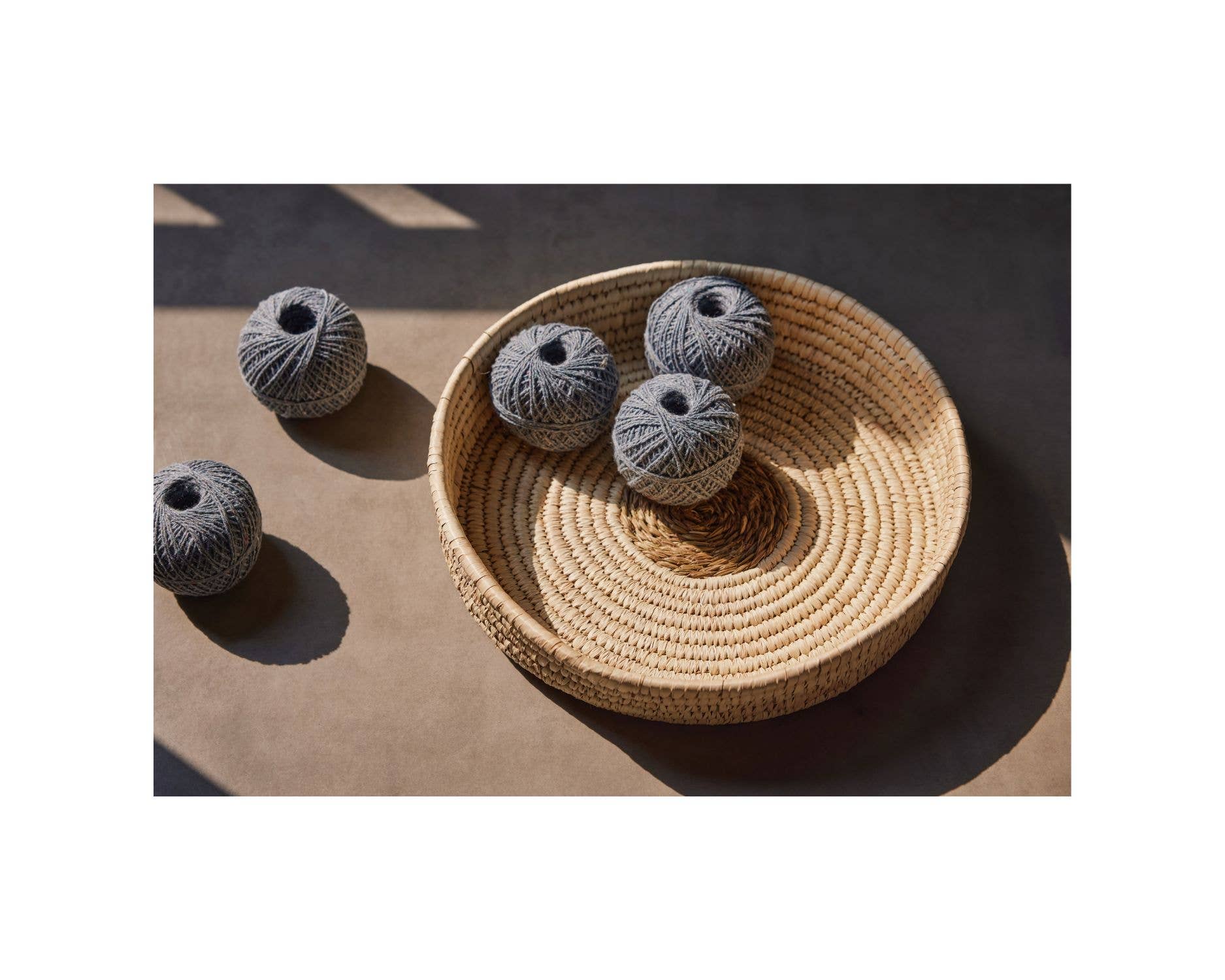 Casa Amarosa - Wholesale Basket - Handwoven Easter Round Decorative Basket, 13" Inches round1