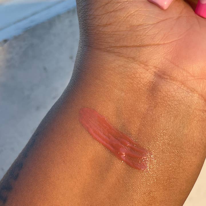 Jasmine's Beauty Secrets - Wholesale Lip-gloss - Crystal Lip Gloss | Rose Quartz Infused Gloss | Valentines 3