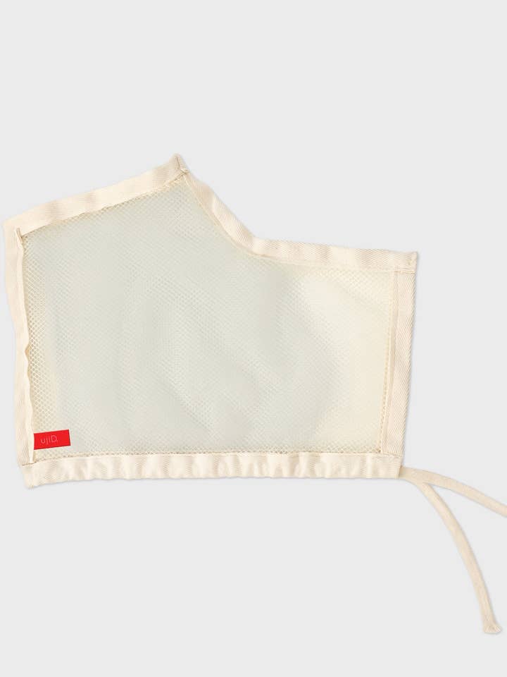 Libérez tout le potentiel de vos boucles avec le Volumisateur HydroHair (ujiD). Ce design innovant sèche les cheveux plus rapidement, crée un volume époustouflant et aide à prévenir les pointes fourchues. pour la vente par HYDROHAIR STUDIO.