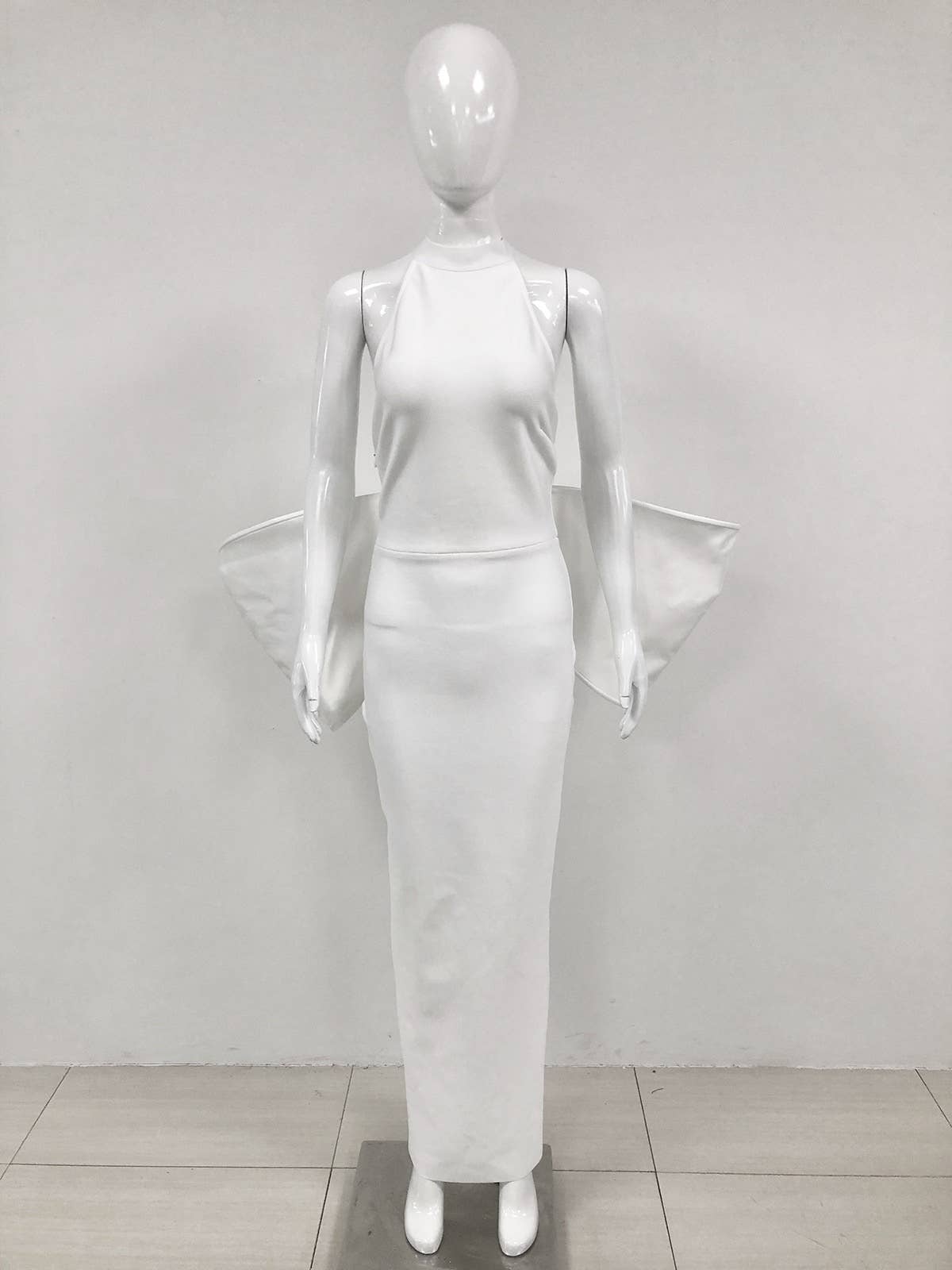 Productseeker – Großhandel Kleid – Damen – DR369 Rotes, rückenfreies Kleid mit großer Schleife und schmaler Passform8