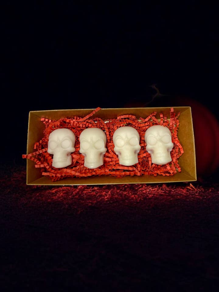 Bleeding Bob Cinnamon Wax Melts for wholesale by Doodlations