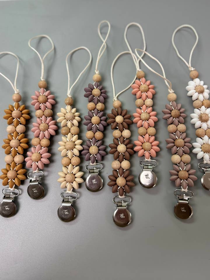 Olivia Paci/Toy Clip Beech Wood & Silicone for wholesale by Three Hearts & Co./EMO & CO.