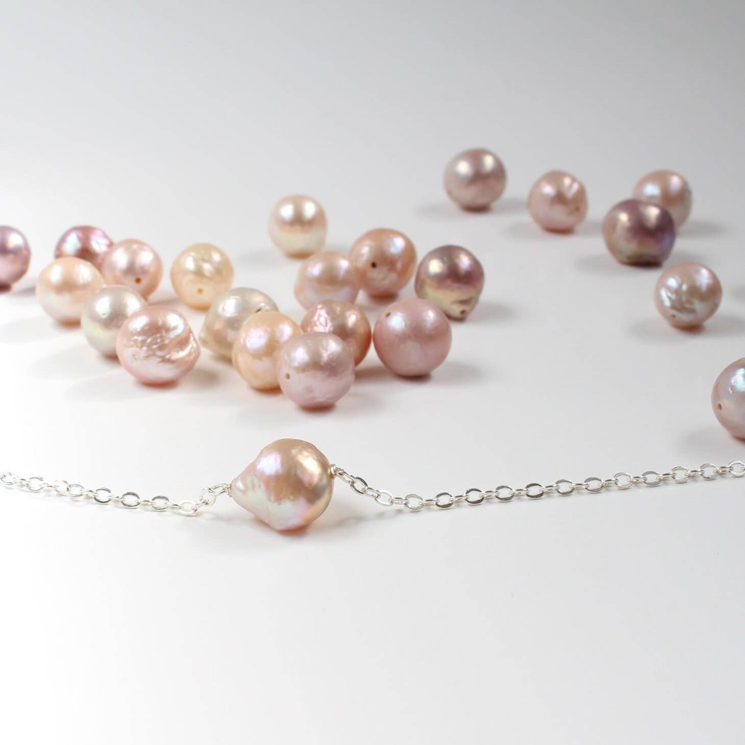 iBijoux - Wholesale Beaded Bracelet - Freshwater Lilac Pearl Bracelet (1S13)0