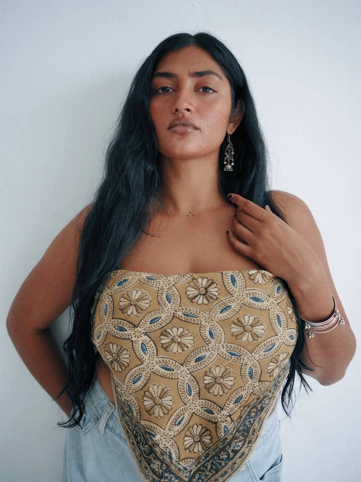 Solsikkebundt - Kalamkari bomuldsbandana (KK1463) for engroshandel hos White Lotus Fashions