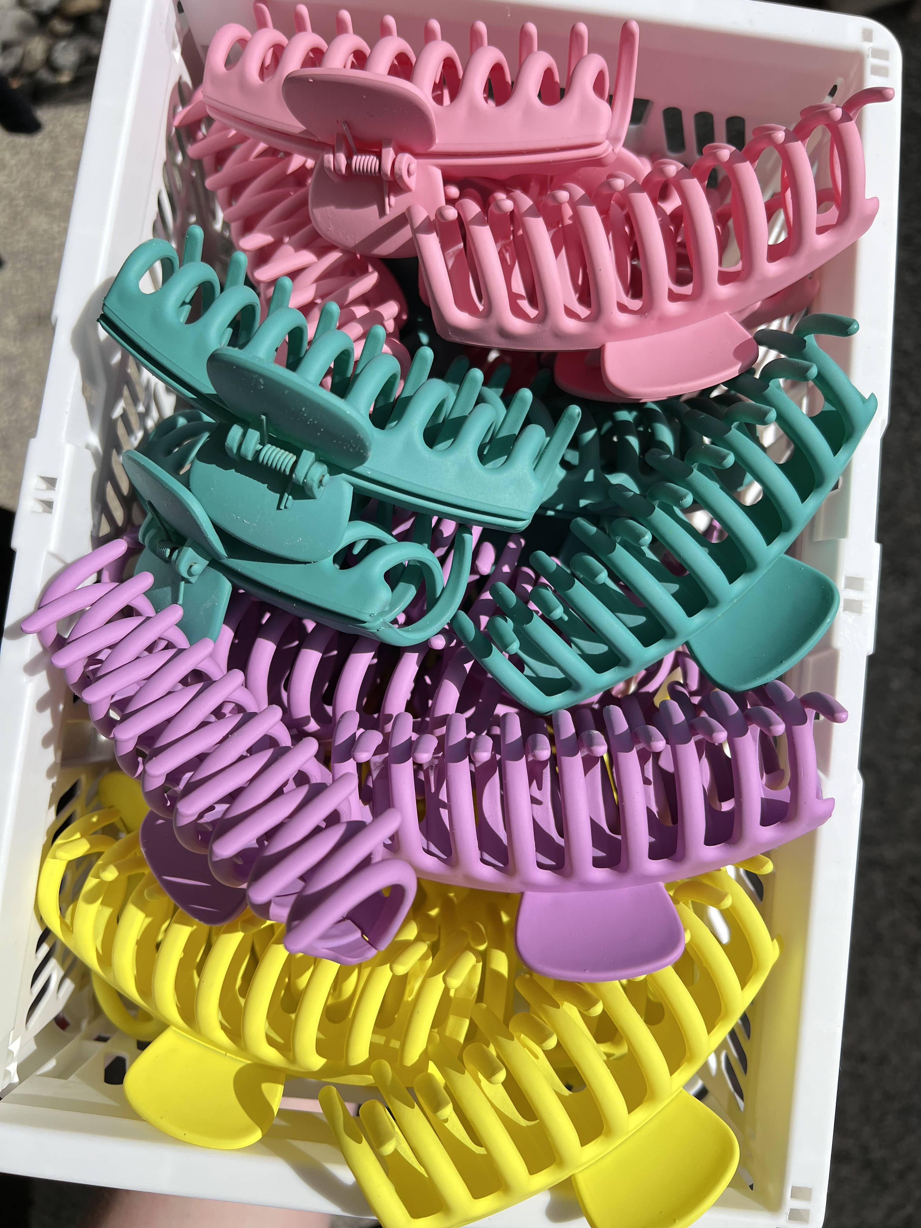 Melting Hearts Co - Wholesale Hair clip – Women’s - Trendy Summer Hair Clip Claws | Pink Green Purple Yellow0