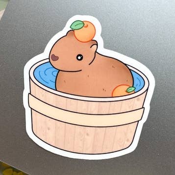 Autocollant en vinyle imperméable Capybara pour la vente par Angel + Hare