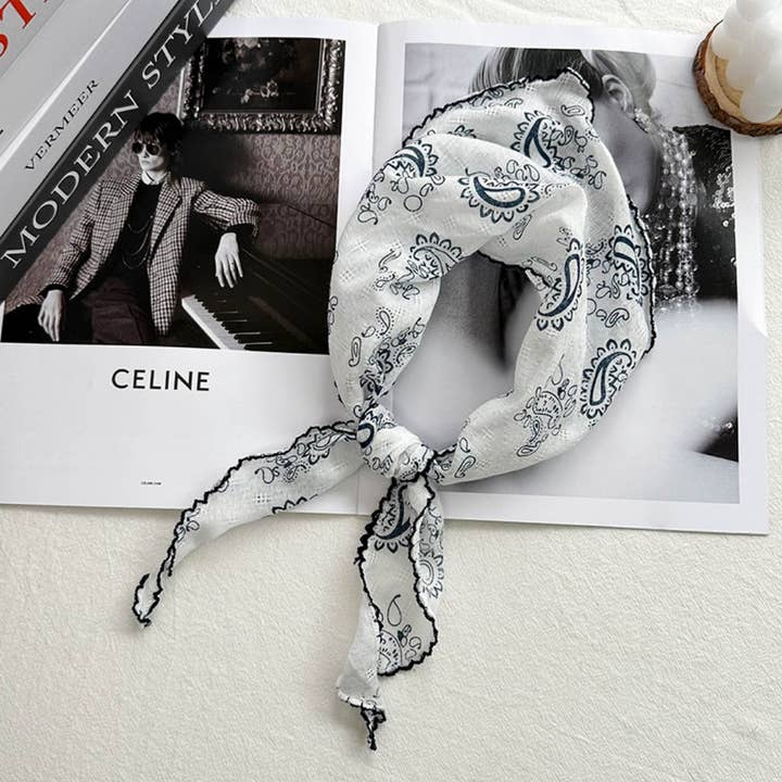 Funkyrel® Atzbranding Limited - Wholesale Scarf - Women's - Scarvii - Paisley Print Triangle Scarf with Lace Edge