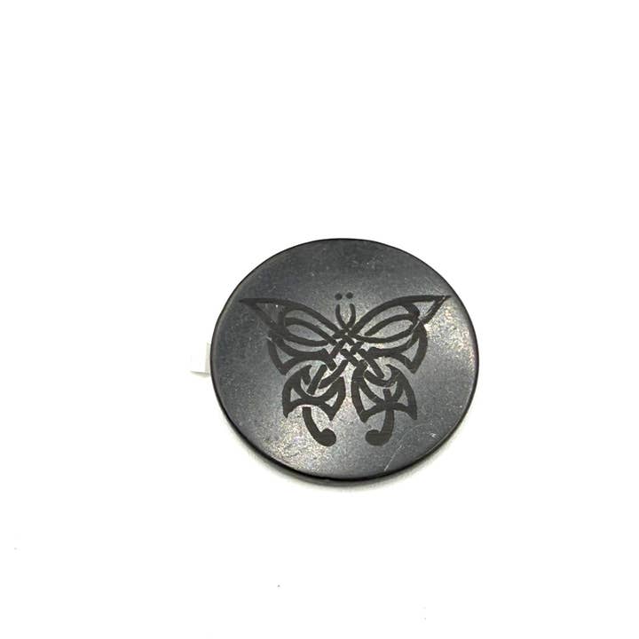 Meraki Gemstones - Wholesale Spirituele steen/kristal - Shungite EMF-telefoonsteen met vlindergravure - 40 mm1