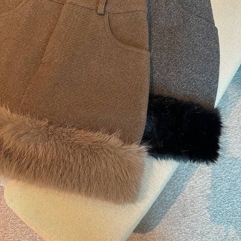 safistyle – wholesale Skirt – Women’s – Fur Trim Mini Skirt with High-Waist Fit2