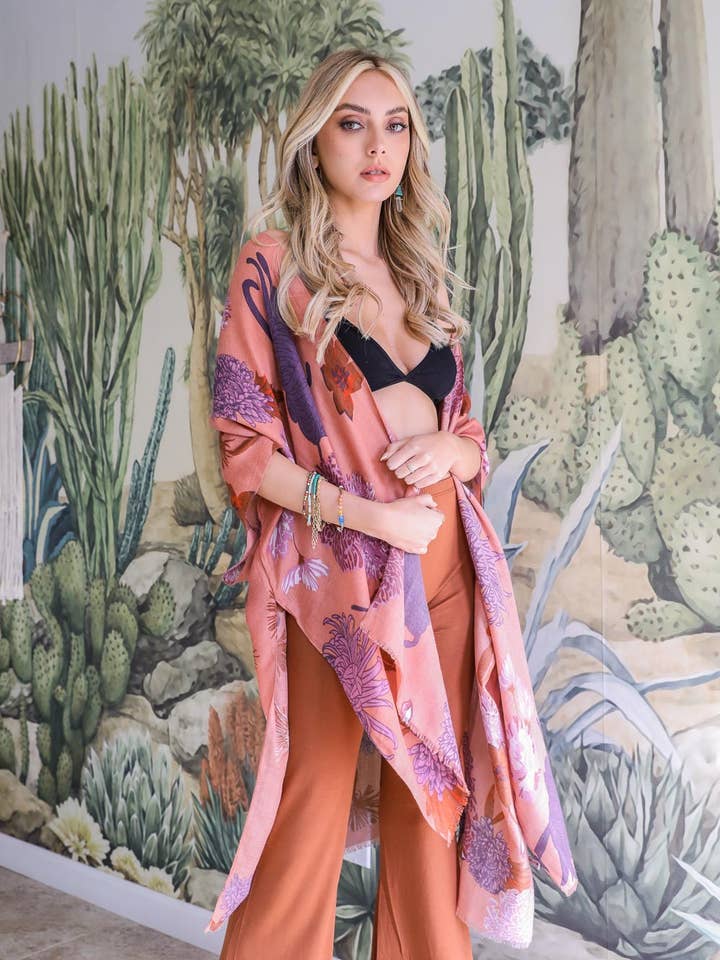Leto Accessories – Engroshandel Kimono - Dame – Bedst sælgende kimono med blomstermotiv til sommerfestivaler 🌼6