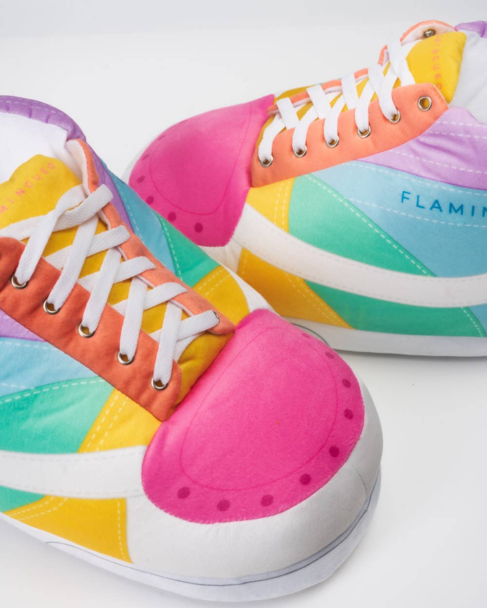 Flamingueo – Großhandel Slip-on-Sneaker – Damen – JIMMIS bunte Unisex-Hausschuhe6