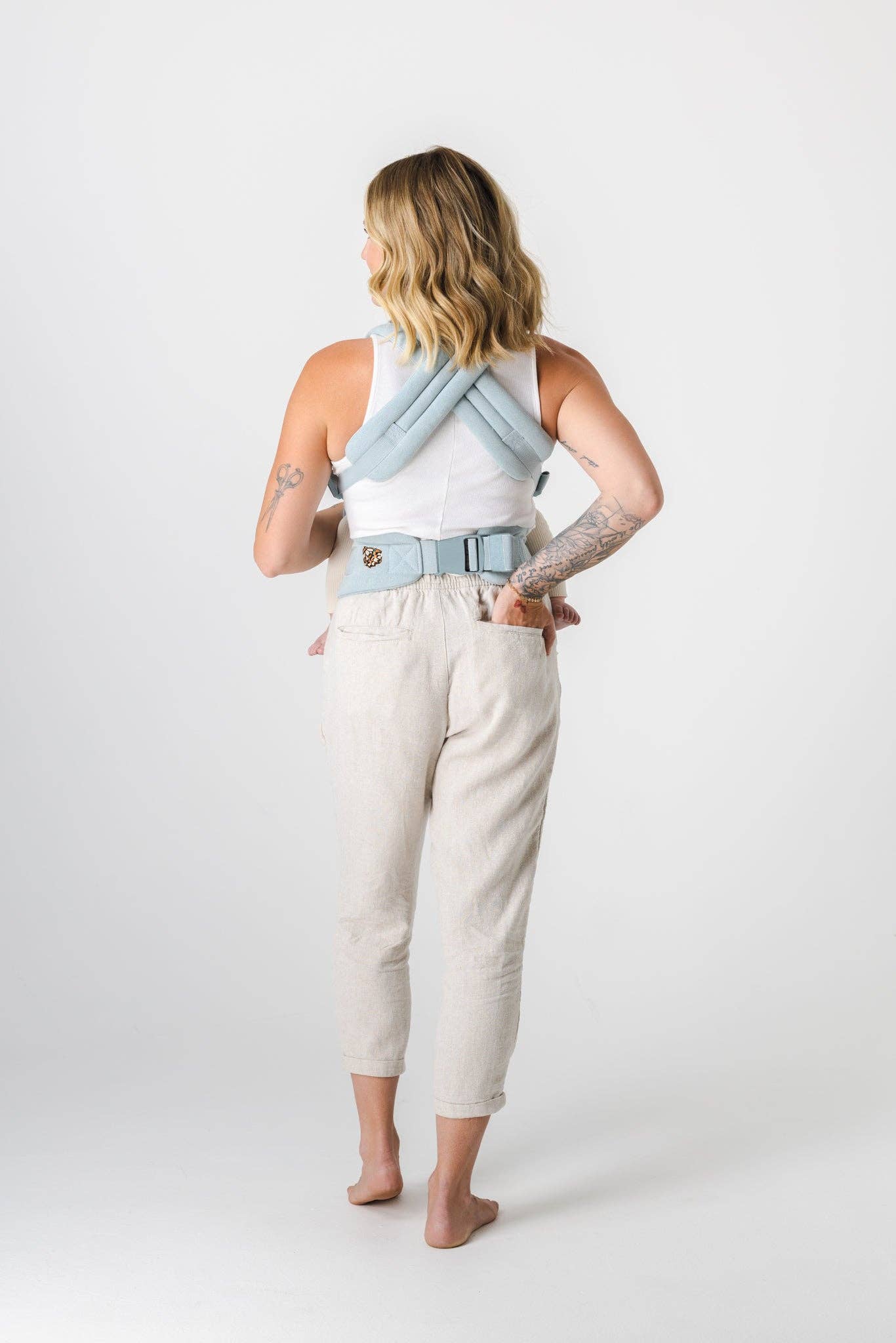 Mabē Baby Carriers - Wholesale Baby Carrier - The Monarch Carrier - Dream Wash Denim5